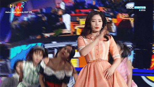 171202-mma-1.gif