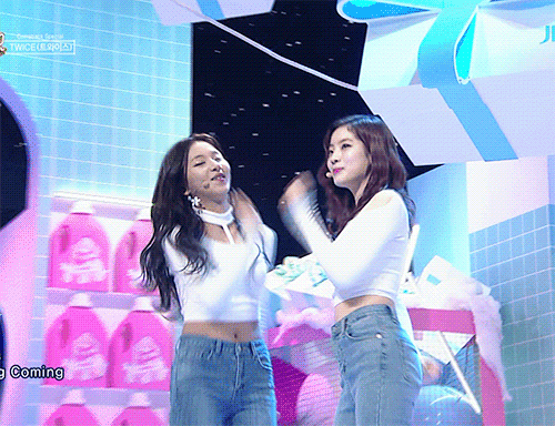 171217--heartshaker-3.gif