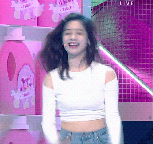 171217--heartshaker-8.gif