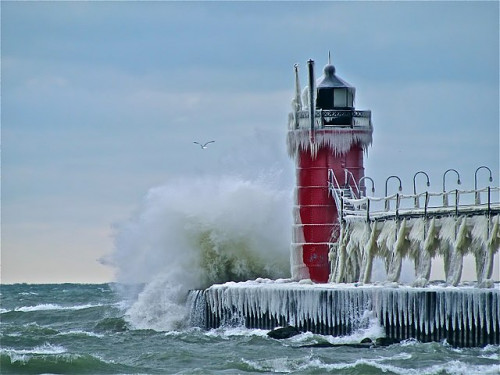 640px South Pier Lighthouse at South Haven, MI