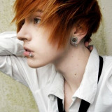 74a95a77697a6ec72f19d8be05ce024b--emo-hairstyles-for-guys-scene-hairstyles