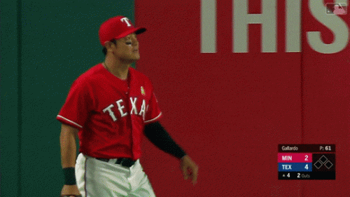 Choo-running-LF-catch-vs-MIN-9-1-2018.gif