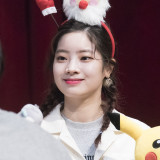 Dahyun-557a7441ec630bfe8