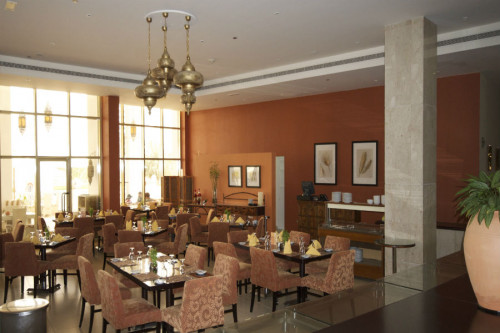 Dining-Bar.jpg