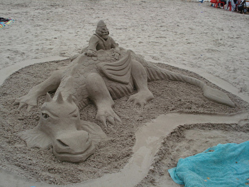 Dragon-sand-sculpture.jpg