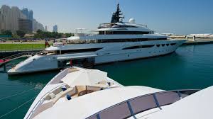 Exclusive-Yacht-Rental-Dubai7941ddd91ed47d0a.jpg