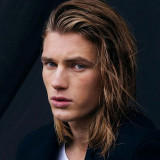 Hairstyles-For-Men-With-Long-Hair