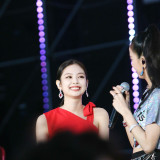 Jennie--Jisoo