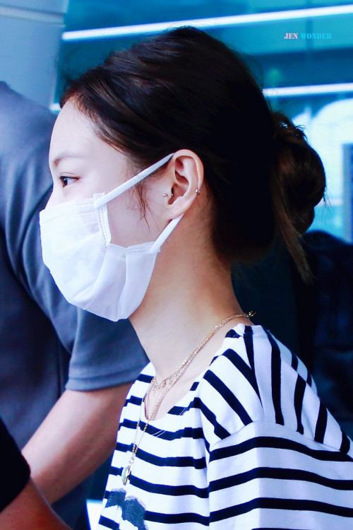 Jennie (Black Pink)