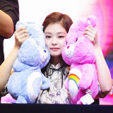 Jennie-1622c2476f9dcd2e35