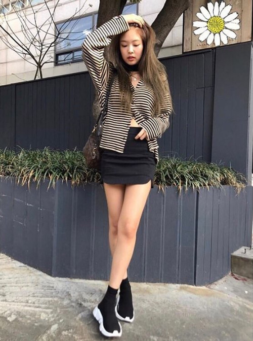 Jennie (Black Pink)