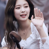 Jennie-4f636b43798be20a3