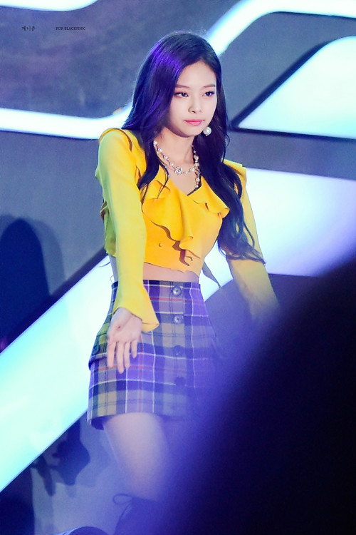 Jennie (Black Pink)