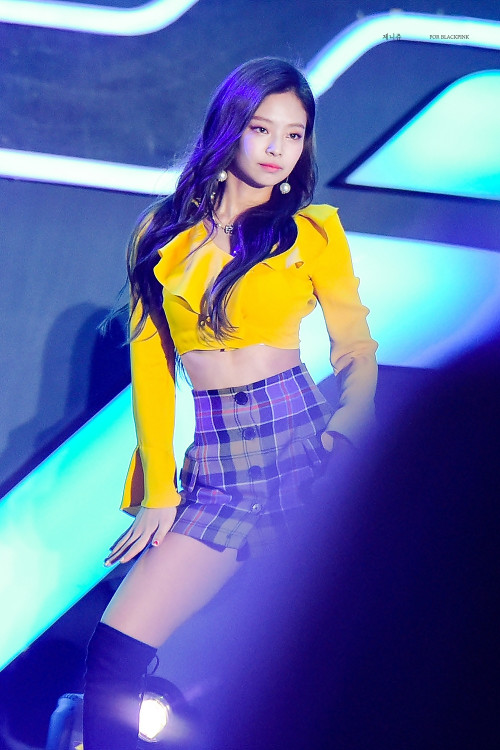 Jennie (Black Pink)