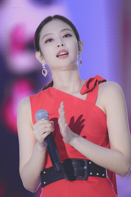 Jennie (Black Pink)