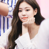 Jennie-5c1df8d283f410089