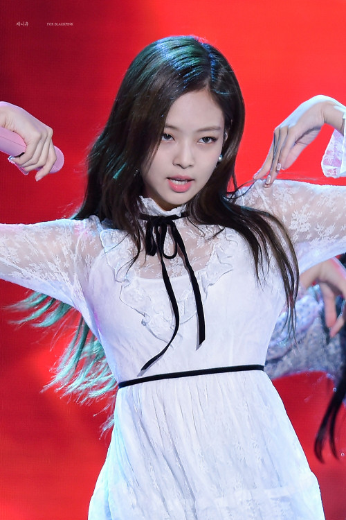 Jennie (Black Pink)