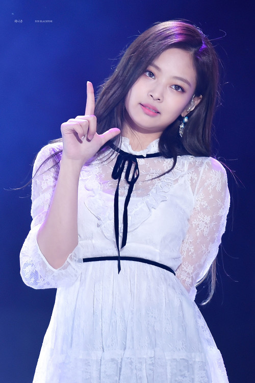 Jennie (Black Pink)