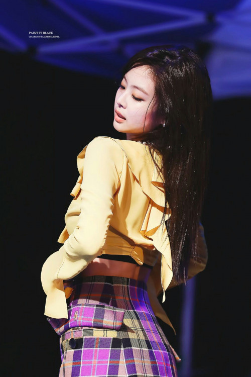 Jennie (Black Pink)