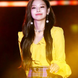 Jennie-702