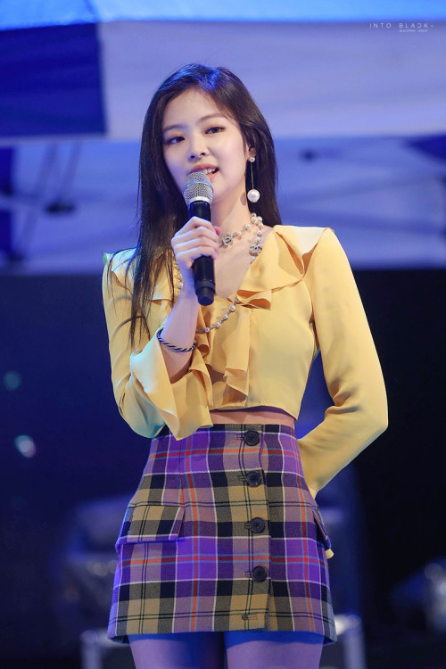 Jennie (Black Pink)