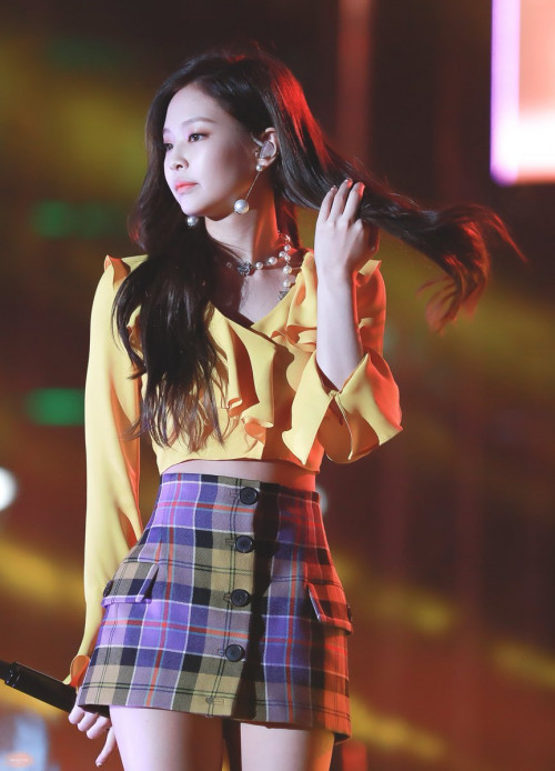 Jennie (Black Pink)