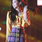 Jennie-713