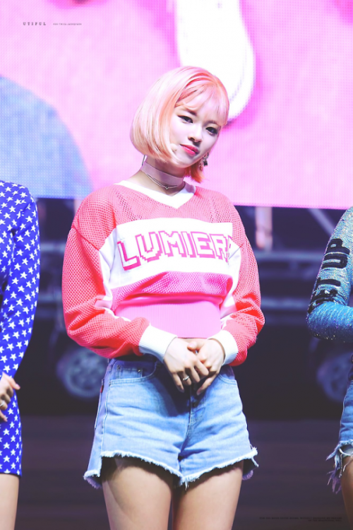 Jeongyeon (1)