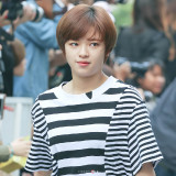 Jeongyeon-1113a10b8ae6df02cd