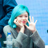 Jeongyeon-12