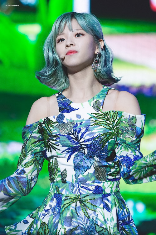 Jeongyeon (Twice)