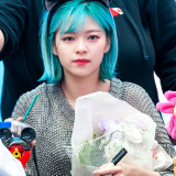 Jeongyeon-5