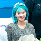 Jeongyeon-6