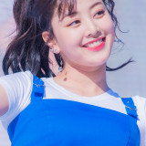 Jihyo-2635755860872fe0a