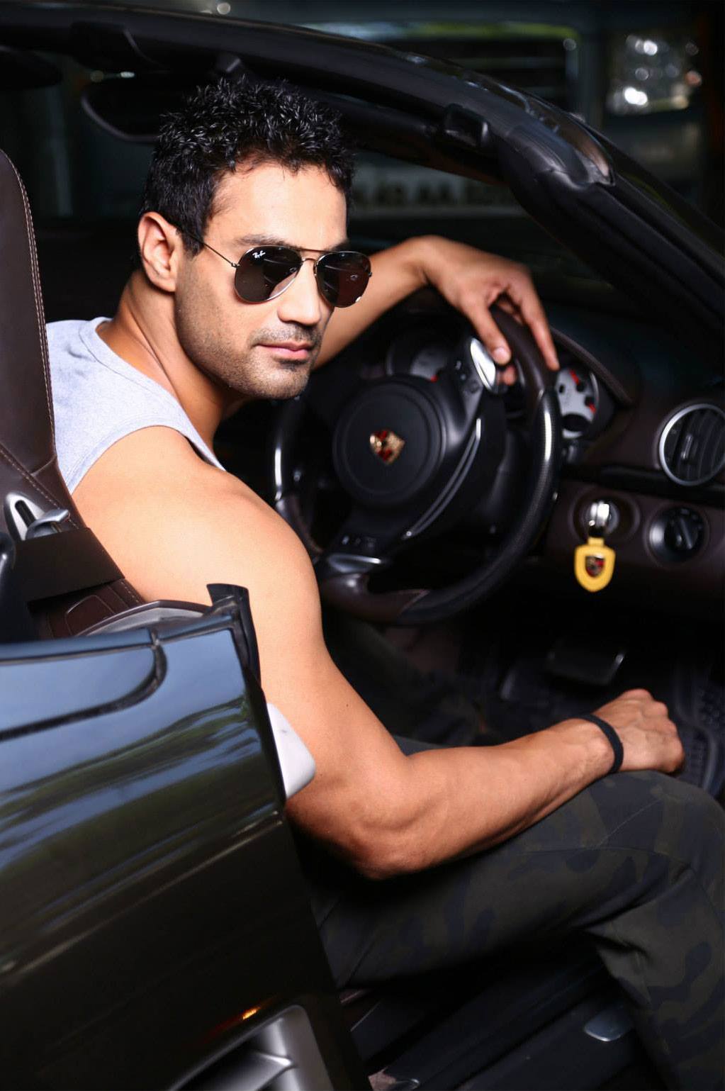 Karan Oberoi Indian FTV Hot male model.