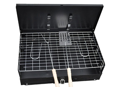 LBMS-Portable-Folding-Barbecue-Grill-with-Barbecue-Utensils-body2.jpg