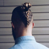 Man-Ponytail