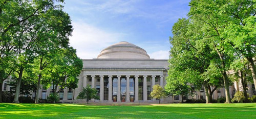 If you’re attracted to the idea of studying with the backdrop of a grand classical building, MIT has you covered with Building 10 (pictured above), complete with the iconic Great Dome.