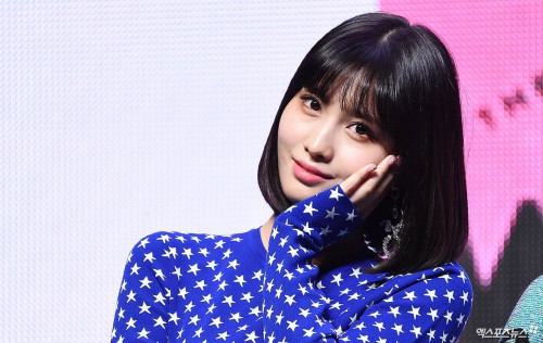 Momo (Twice)