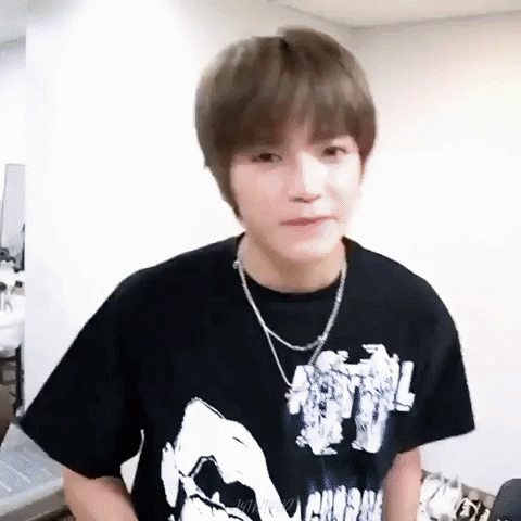 Nct-GIF-source-19ea42c2d4911140db.gif