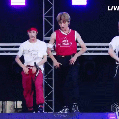 Nct-GIF-source-22a755a5c4f5a6cf7.gif