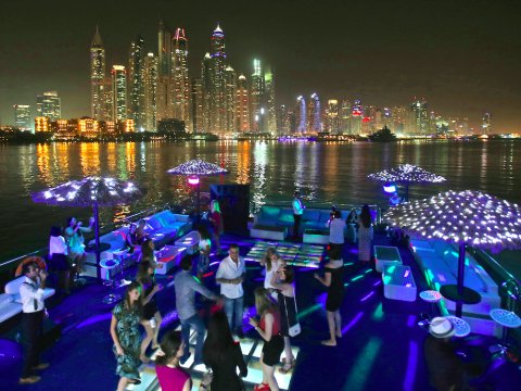 Party-Boats-and-Yacht-in-Dubai11ee6d21b6ba9b0cf.jpg