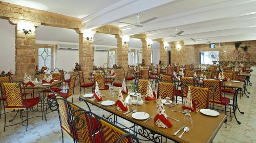 Resort-Restaurant.jpg