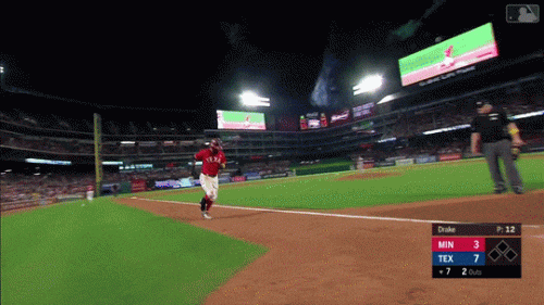 Roogie-solo-HR-vs-MIN-9-1-2018.gif