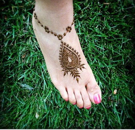 Summer-Henna-Feet-Design.jpg
