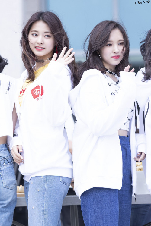 Tzuyu & Mina