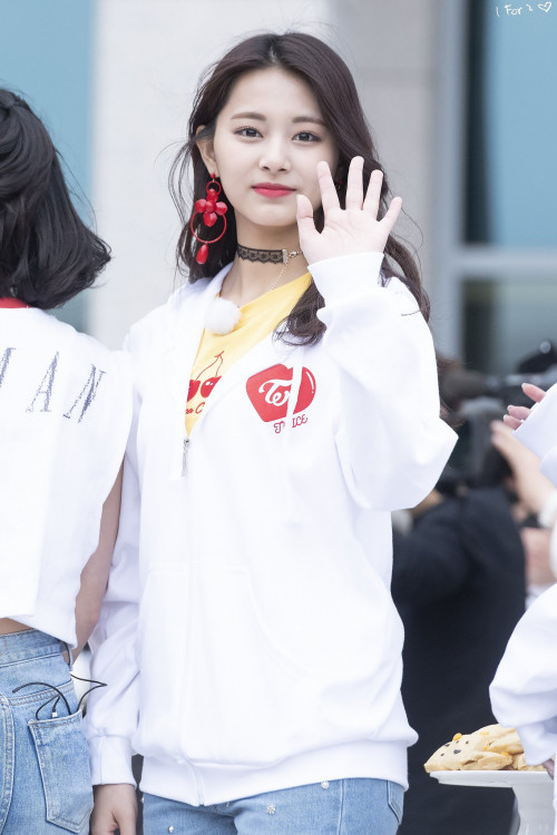 Tzuyu (Twice)