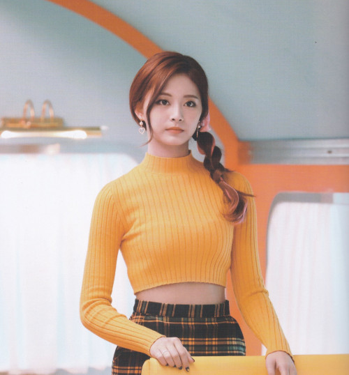 Tzuyu (Twice)