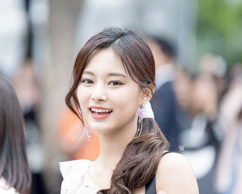 Tzuyu (Twice)