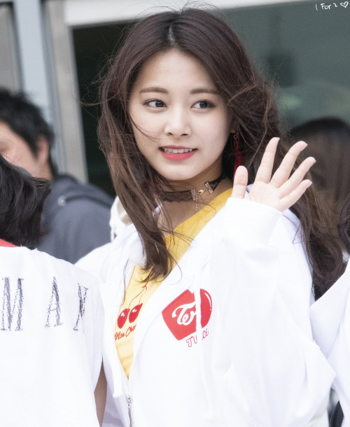 Tzuyu (Twice)